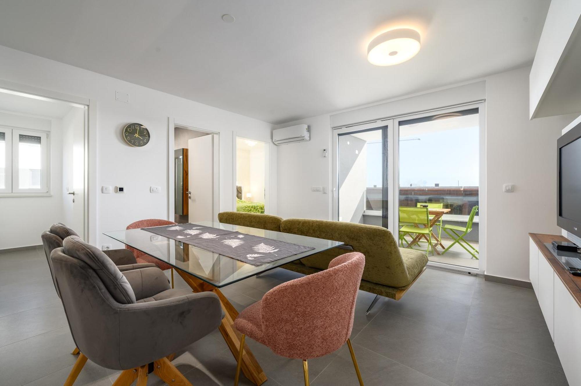 Karla Apartment